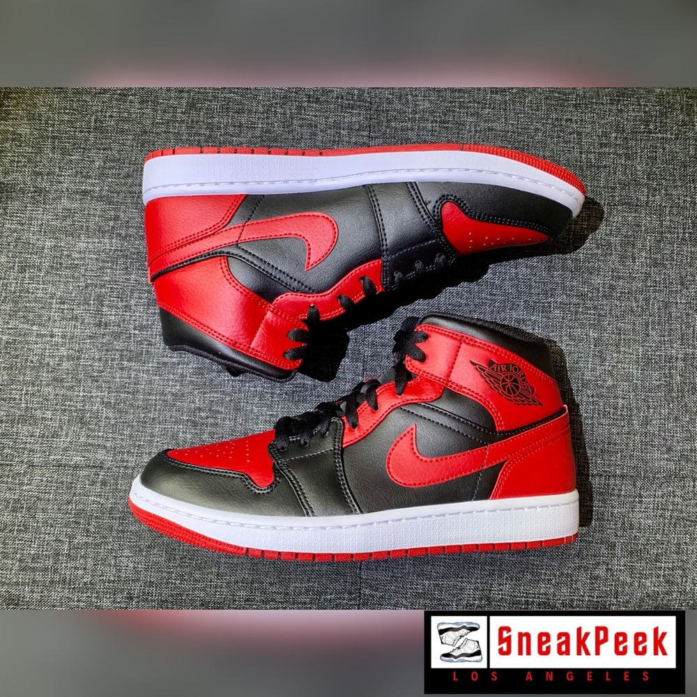 Jordan 1 Mid Banned Size 9